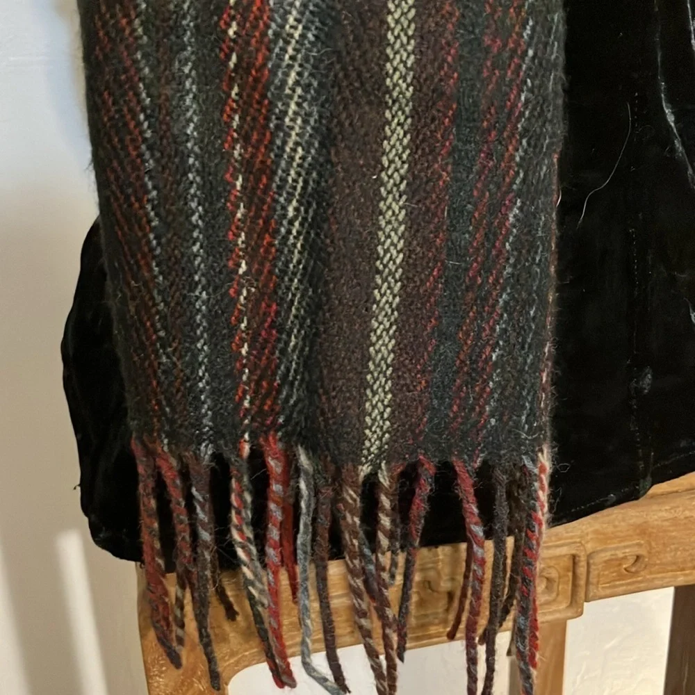 Frass Germany acrylic fringed woven scarf 52 x 11